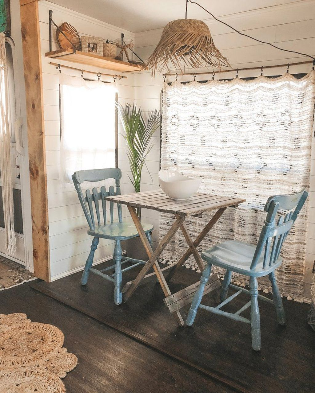 40 Attractive Simple Tiny House Decorations To Inspire You - BESTHOMISH