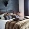 Amazing Winter Bedroom Decorating Ideas For Your Comfortable Sleep05