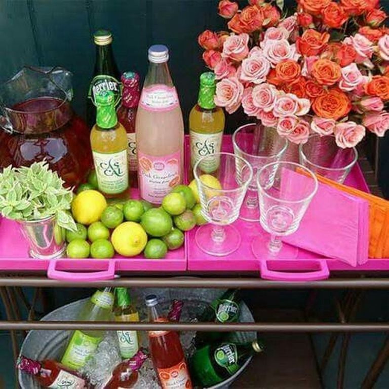 45 Awesome Outdoor Mini Bar Design Ideas You Must Have For Small Party