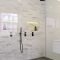 Beautiful Minimalist Bathroom Design Ideas For Your Home33