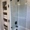 Beautiful Minimalist Bathroom Design Ideas For Your Home35