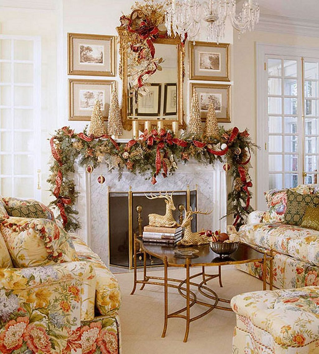 Best Christmas Living Room Decoration Ideas For Your Home17