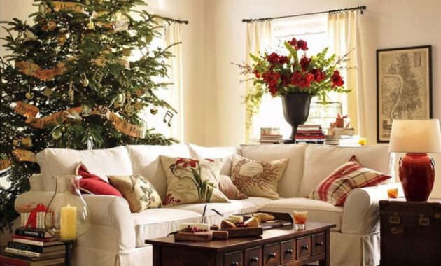 41 Best Christmas Living Room Decoration Ideas For Your Home - BESTHOMISH