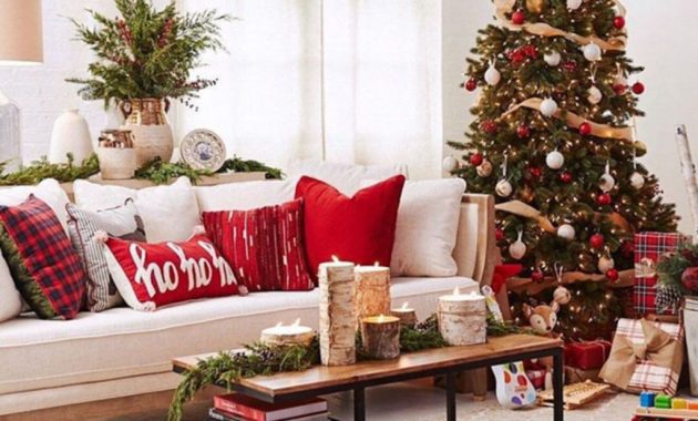 41 Best Christmas Living Room Decoration Ideas For Your Home