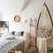 Cozy Bedroom Design Ideas To Make Your Sleep More Comfortable44