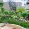 Minimalist Creative Garden Ideas To Enhance Your Small House Beautiful06