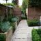 Minimalist Creative Garden Ideas To Enhance Your Small House Beautiful39
