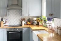 Awesome Small Kitchen Design And Decor Ideas26