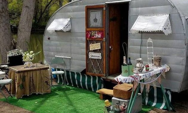 46 Unique Vintage Camper Exterior Ideas For More Impression - BESTHOMISH