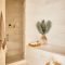 Minimalist Bathroom Bathtub Remodel Ideas18