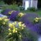 Astonishing Backyard Landscaping Ideas With Flower To Try07
