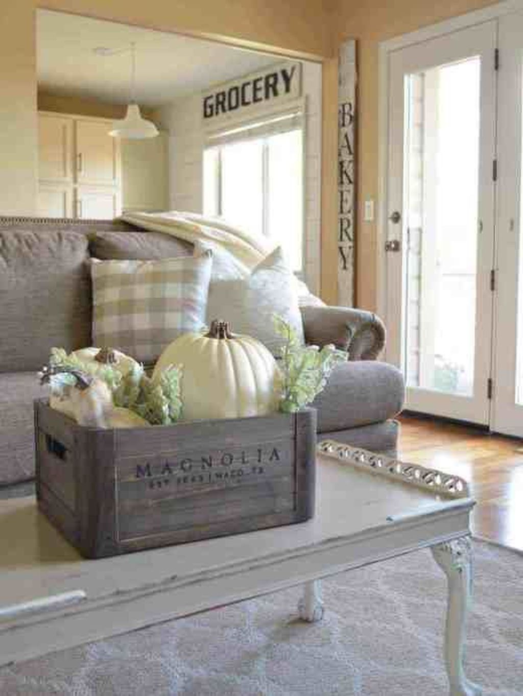 Fabulous Interior Design Ideas For Fall And Winter To Try Now40