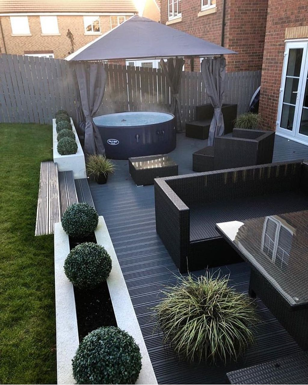 Outstanding Garden Design Ideas With Best Style To Try38