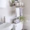 Amazing Small Apartment Bathroom Decoration You Can Try02