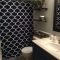 Amazing Small Apartment Bathroom Decoration You Can Try22