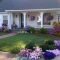 Beautiful Simple Front Yard Landscaping Design Ideas01