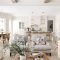Elegant And Cozy Home Desain Ideas15