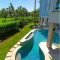 Luxury And Elegant Backyard Pool07