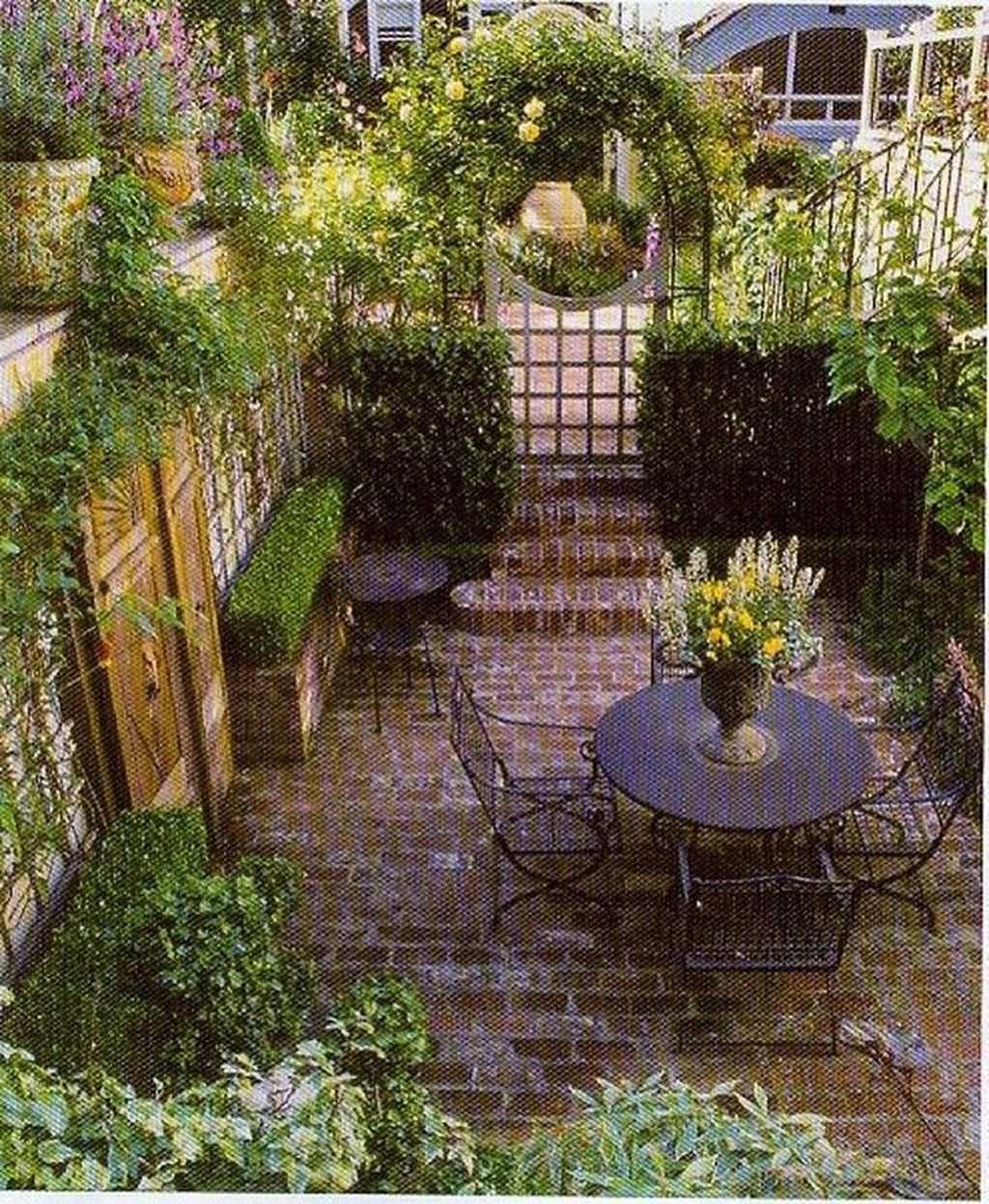 Most Popular And Beautiful Rooftop Garden14