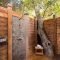 Awesome Outdoor Bathroom Ideas03