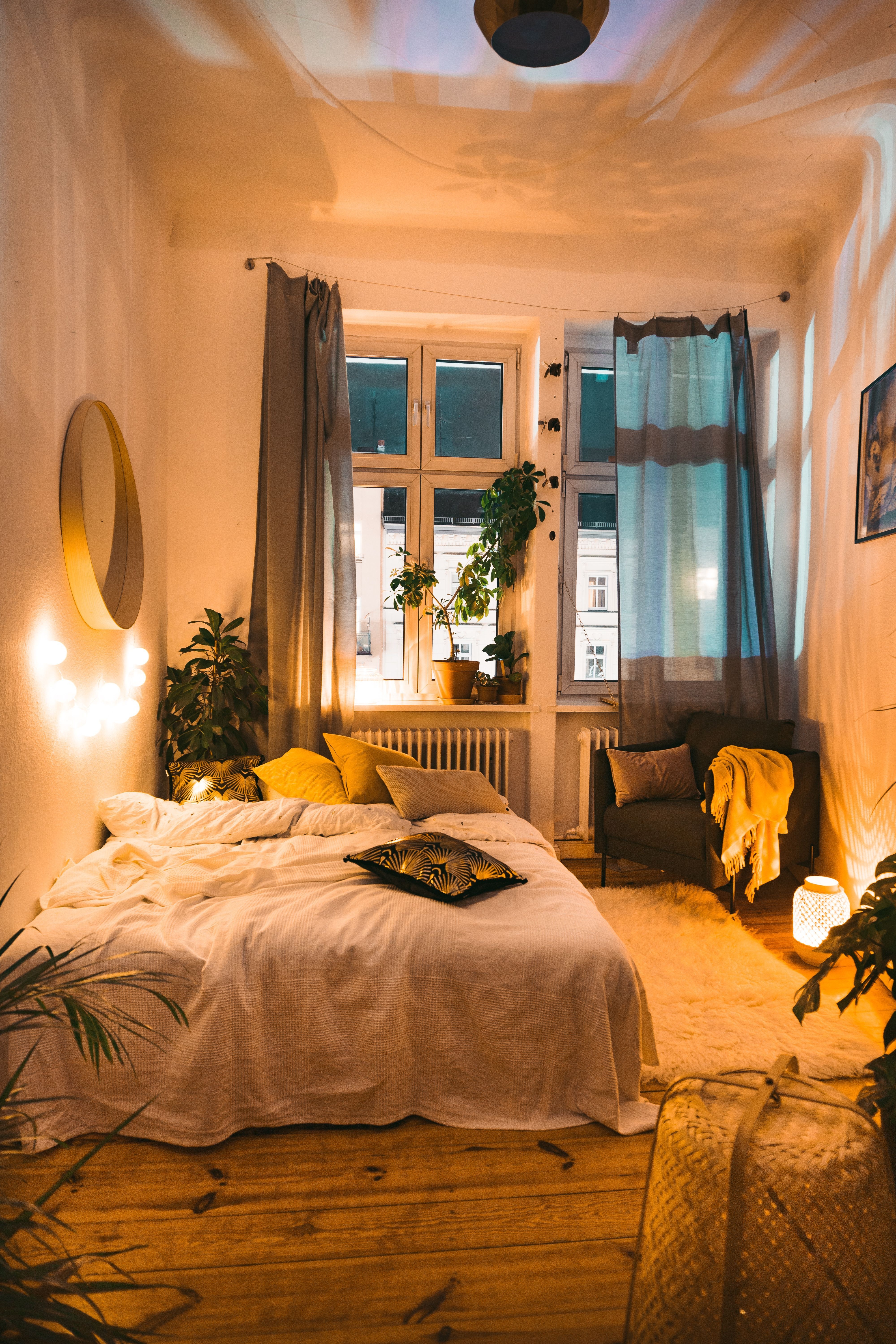 Luxury And Elegant Apartment Bed Room Ideas06