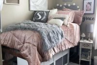 Luxury And Elegant Apartment Bed Room Ideas40