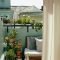 Cozy And Beautiful Green Balcony Ideas11