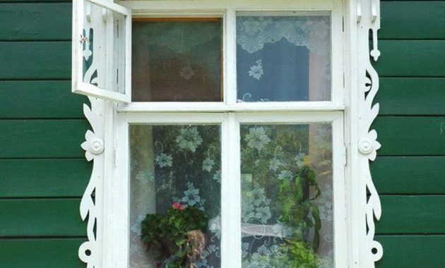 43 Elegant Carved Wood Window Ideas - BESTHOMISH