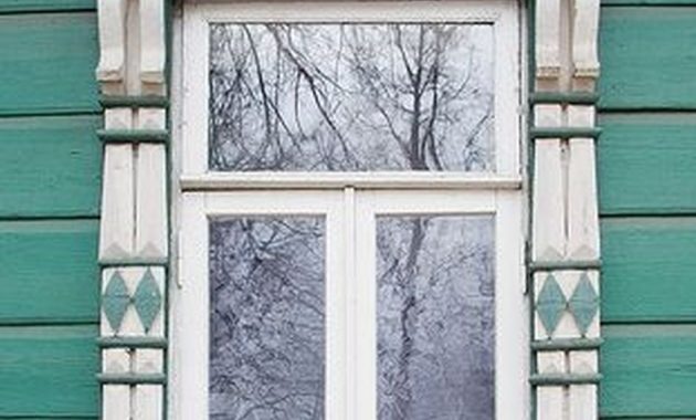 43 Elegant Carved Wood Window Ideas - BESTHOMISH