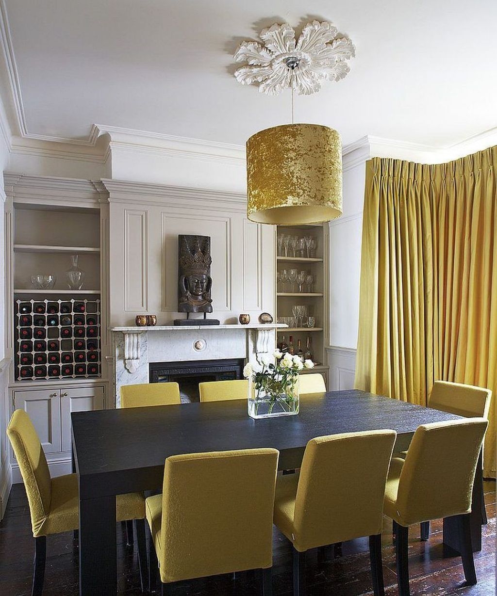 46 Luxurious Black And Gold Dining Room Ideas For Inspiration - BESTHOMISH