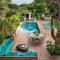 Luxury And Elegant Backyard Design16