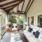 Luxury And Elegant Porch Design40