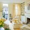 Extraordinary Yellow Living Room Ideas03